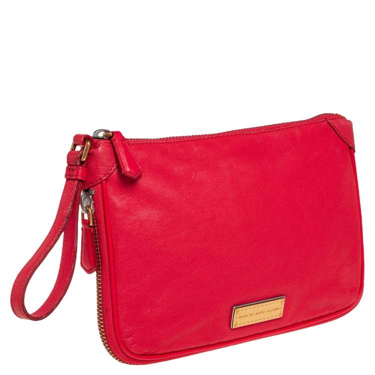 Pre Owned Marc by Marc Jacobs Red Leather Classic Q Wristlet Clutch