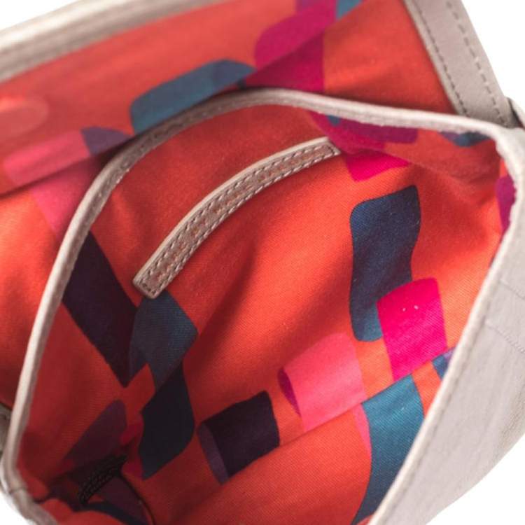 Pre Owned Marc By Marc Jacobs Grey Leather Petal To The Metal Pouch