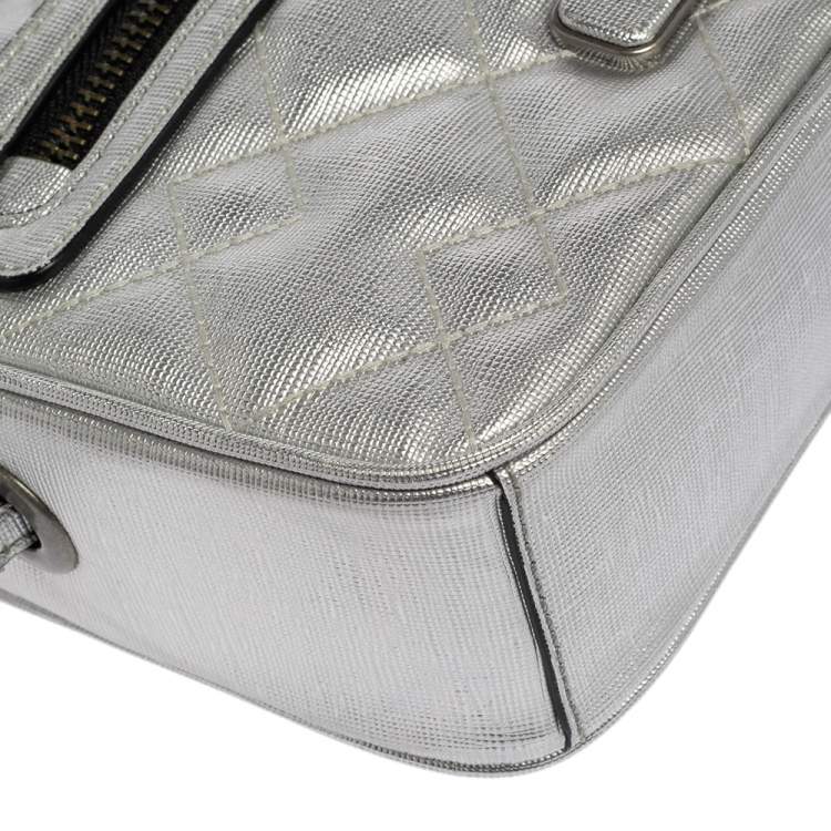 مملوكة مسبقًا Marc by Marc Jacobs Silver Leather Sally Crossbody Bag