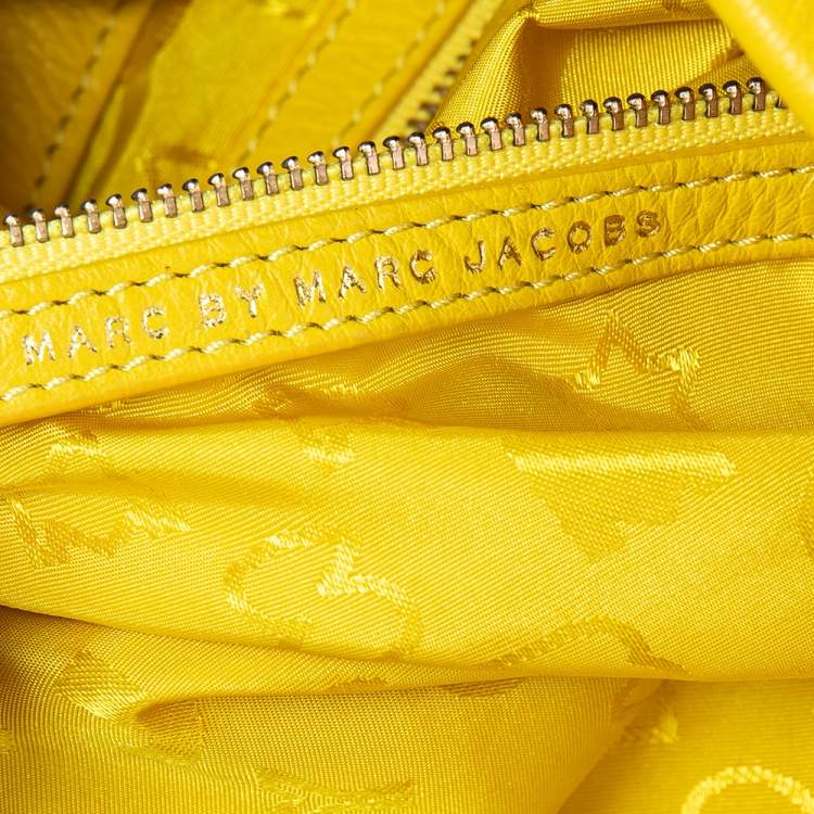 Pre Owned Marc by Marc Jacobs Yellow Leather Too Hot To Handle Drawstring Hobo
