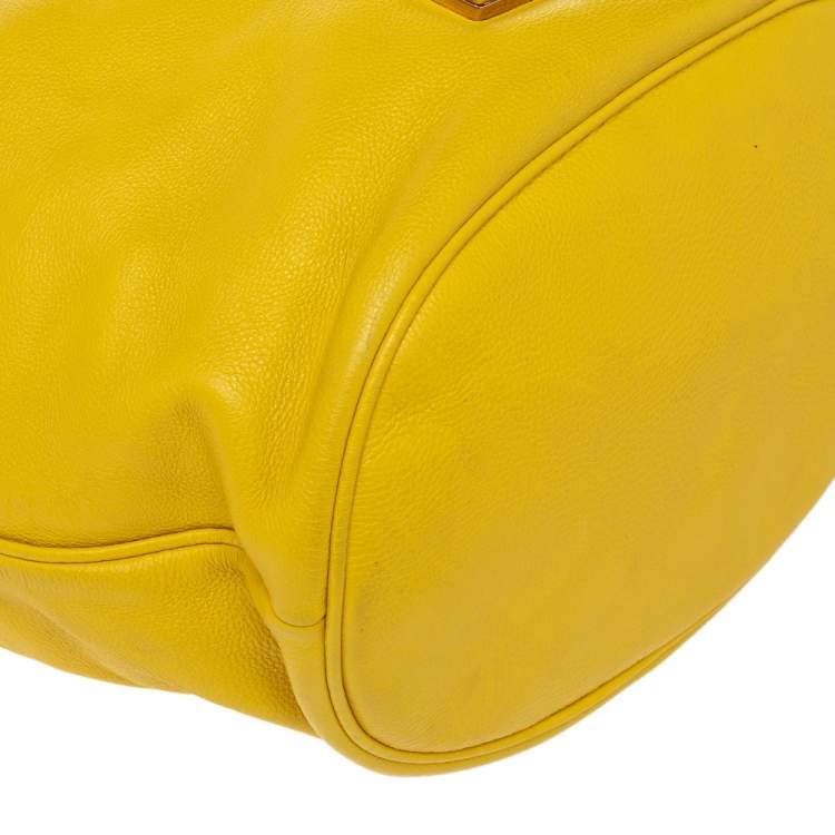 Pre Owned Marc by Marc Jacobs Yellow Leather Too Hot To Handle Drawstring Hobo