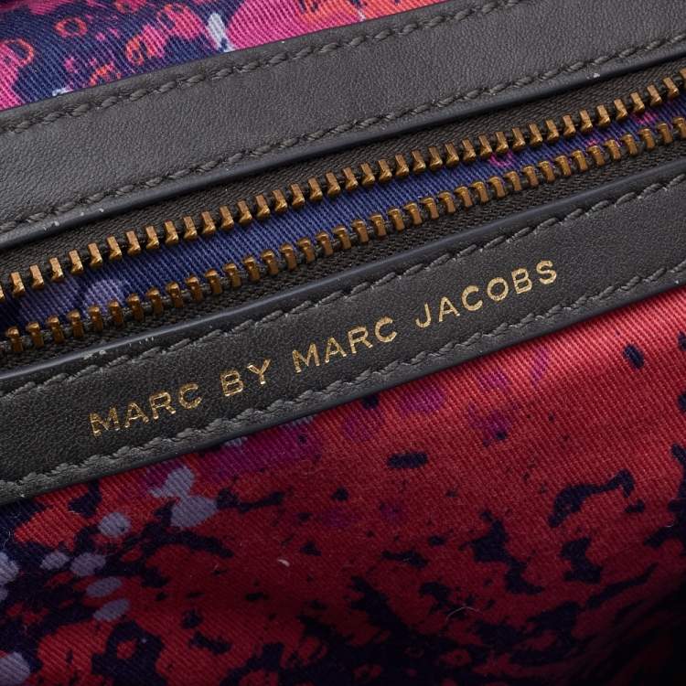 Pre Owned Marc by Marc Jacobs Grey Leather Flap Bow Clutch