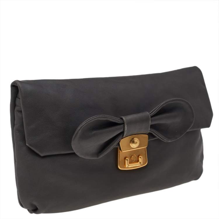 Pre Owned Marc by Marc Jacobs Grey Leather Flap Bow Clutch