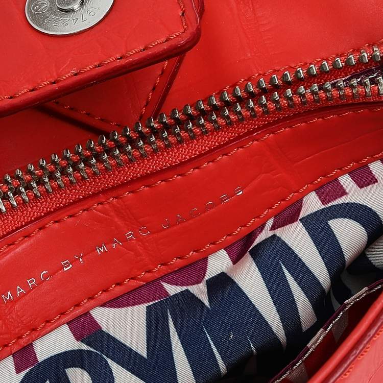 Pre Owned Marc by Marc Jacobs Bright Orange Croc Embossed PVC Top Handle Bag