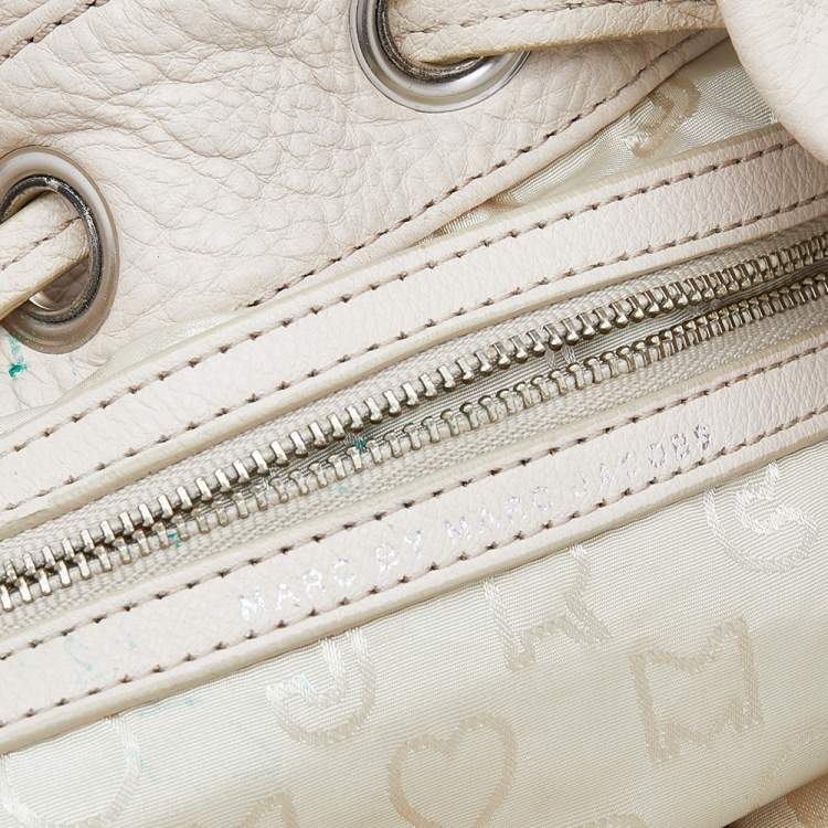 Pre Owned Marc By Marc Jacobs White Leather Too Hot to Handle Drawstring Bucket Bag