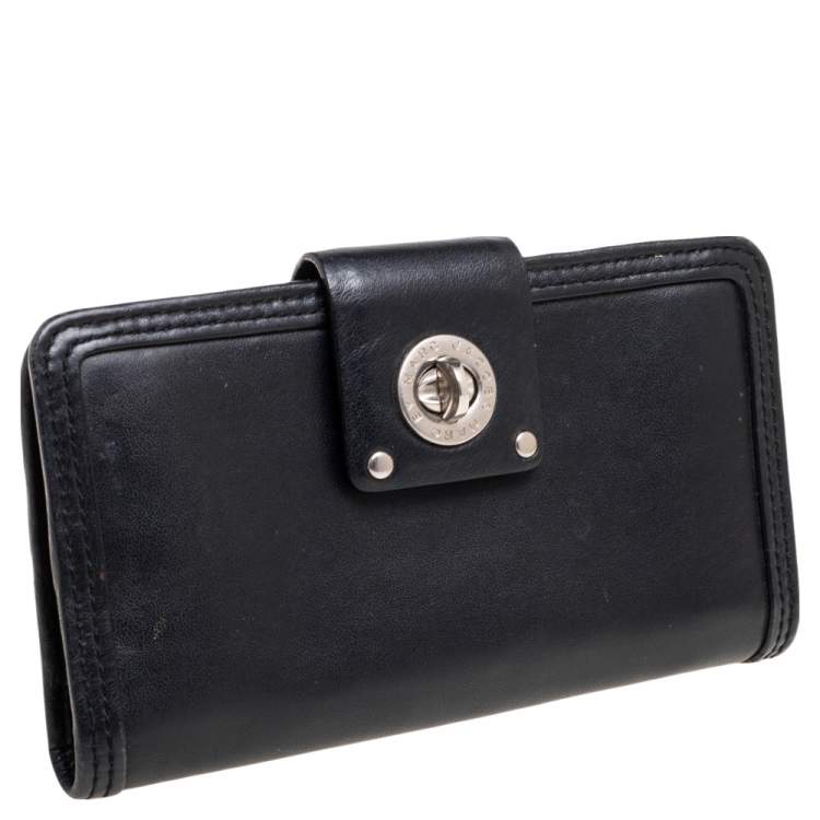 Pre Owned Marc by Marc Jacobs Black Leather Totally Turnlock Flap Wallet     