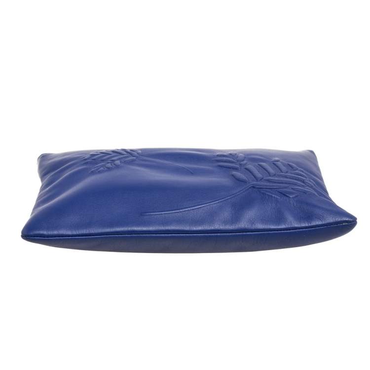 Pre Owned Marc by Marc Jacobs Blue Leather Floral Embossed Wristlet