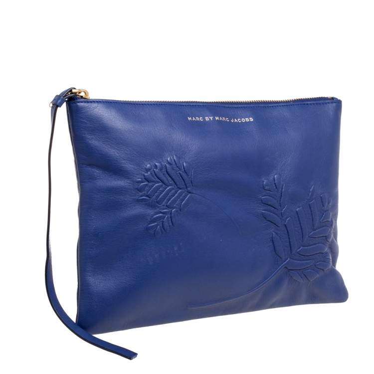 Pre Owned Marc by Marc Jacobs Blue Leather Floral Embossed Wristlet