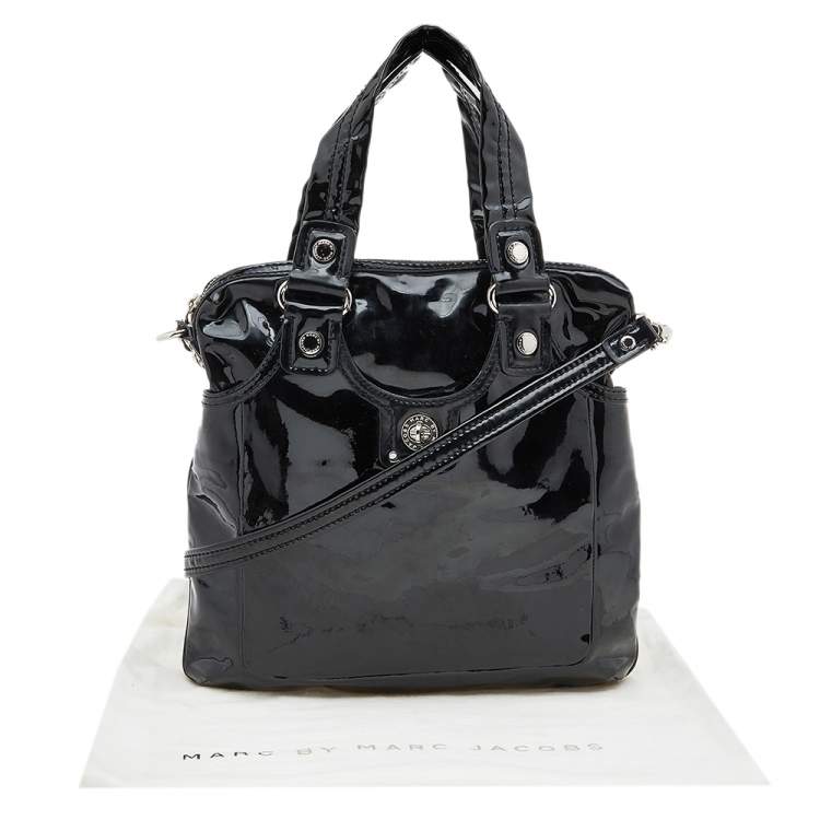 مملوكة مسبقًا Marc by Marc Jacobs Black Patent Leather Turnlock Satchel