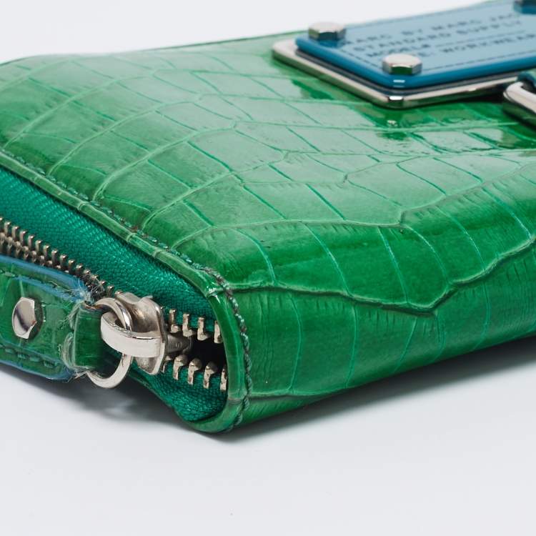 Pre Owned Marc by Marc Jacobs Green Croc Embossed Patent Leather Zip Around Wallet