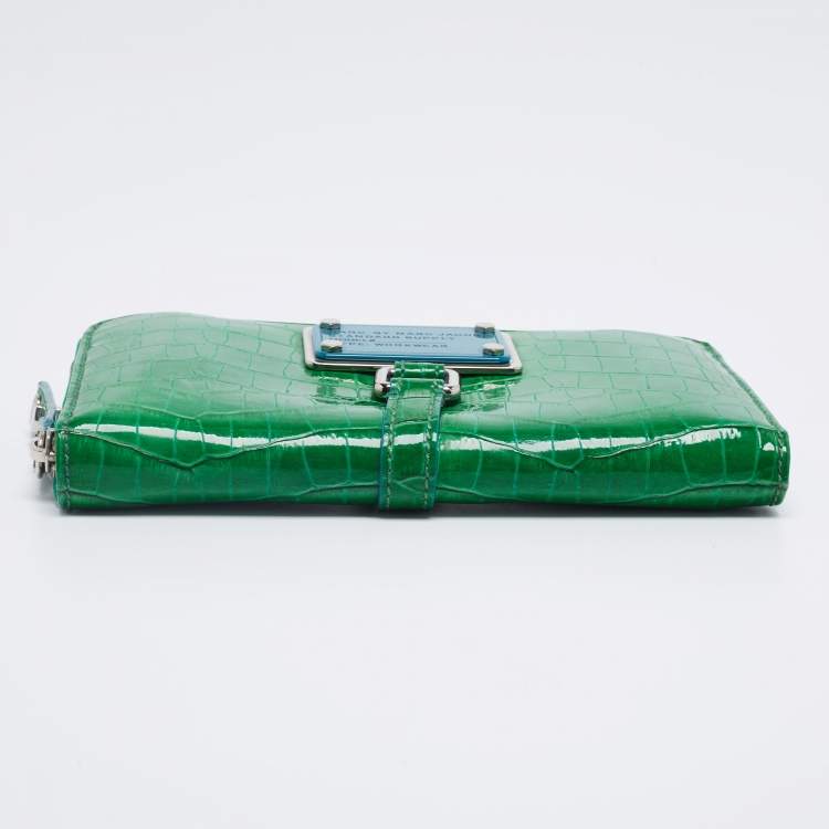 Pre Owned Marc by Marc Jacobs Green Croc Embossed Patent Leather Zip Around Wallet
