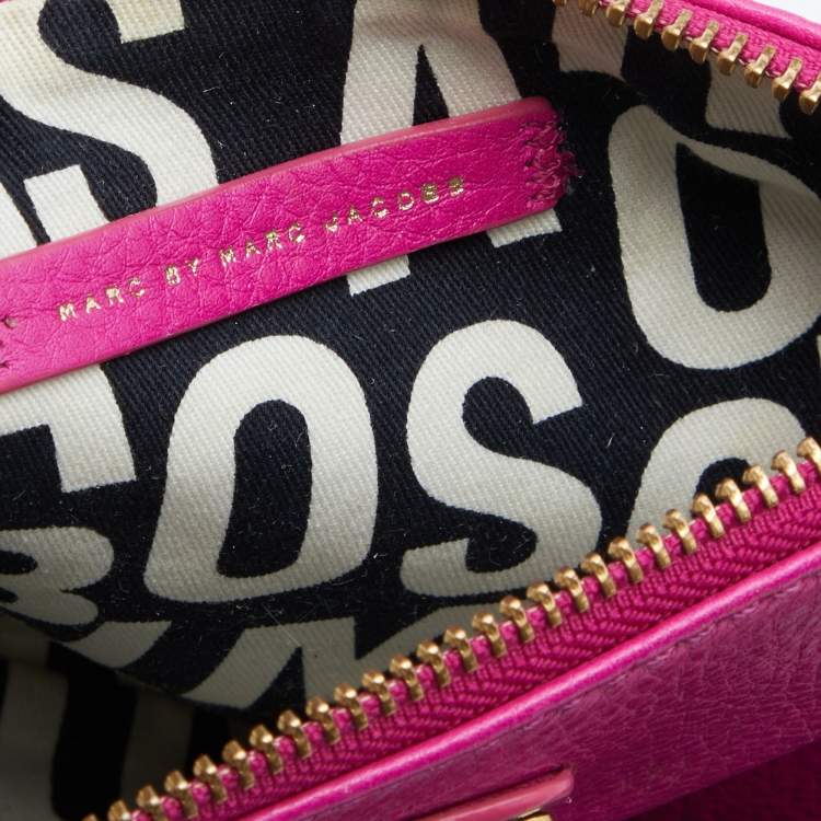 Pre Owned Marc by Marc Jacobs Pink Leather Classic Q Wristlet Clutch