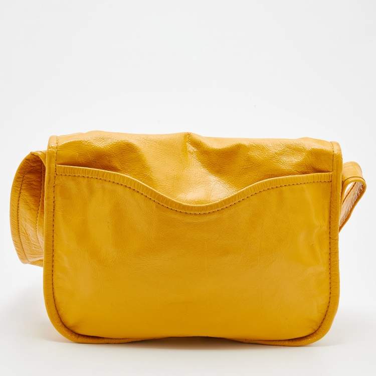 Pre Owned Marc by Marc Jacobs Yellow Patent Leather Flap Messenger Bag
