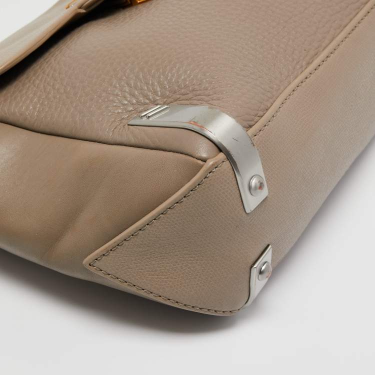 Pre Owned Marc by Marc Jacobs Grey Leather Sheltered Island Shoulder Bag