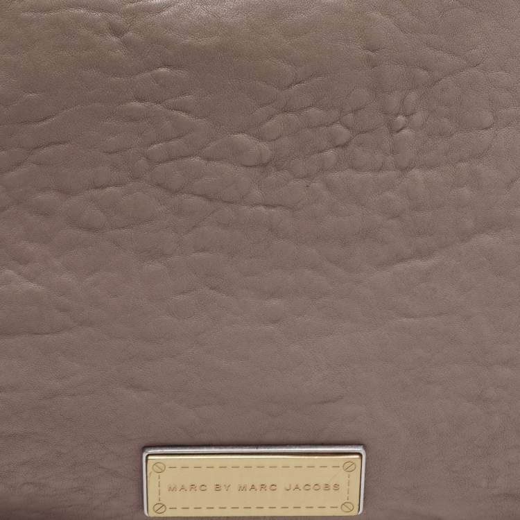Pre Owned Marc by Marc Jacobs Beige Textured Leather Classic Q Hillier Hobo