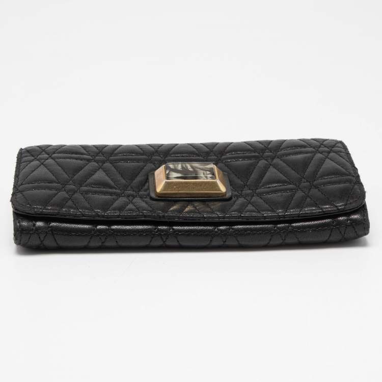Pre Owned Marc by Marc Jacobs Black Quilted Leather Crossbody Bag