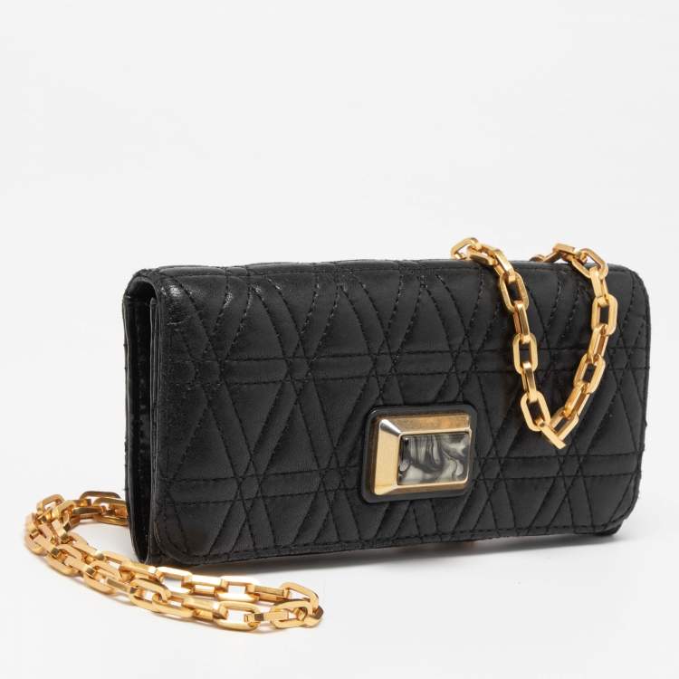 Pre Owned Marc by Marc Jacobs Black Quilted Leather Crossbody Bag