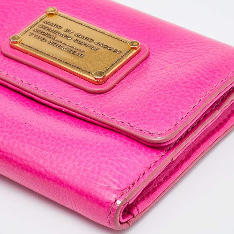 Pre Owned Marc by Marc Jacobs Fuchsia Leather Trifold Wallet