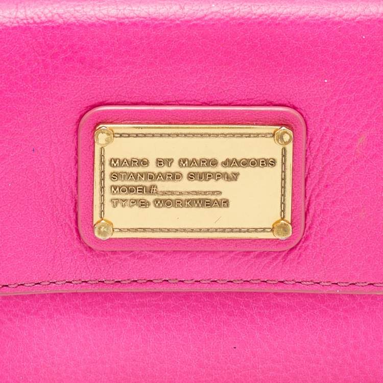 Pre Owned Marc by Marc Jacobs Fuchsia Leather Trifold Wallet