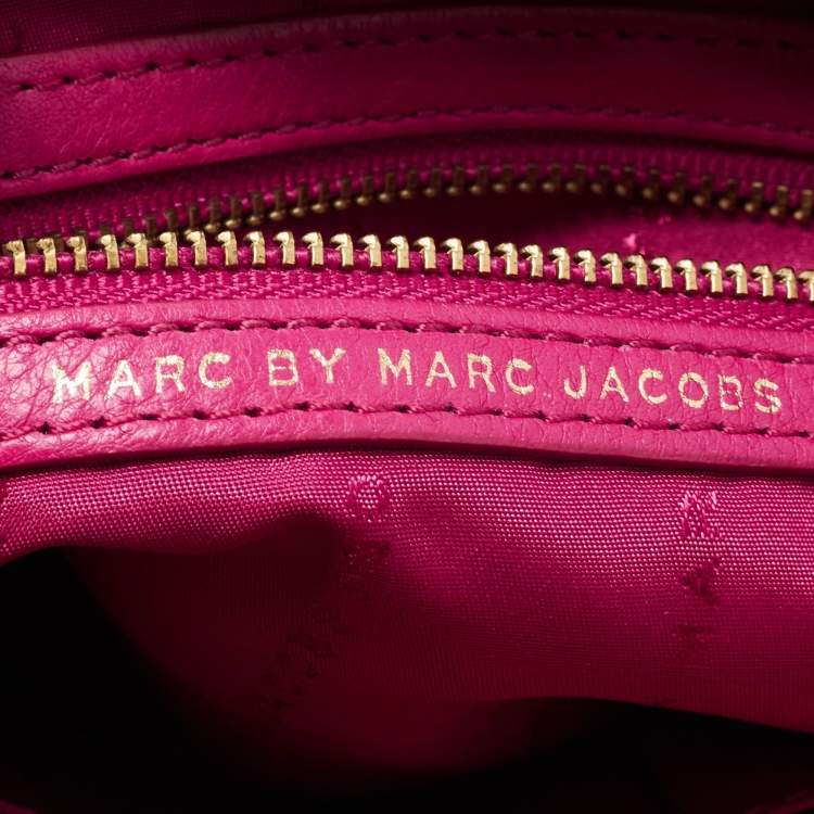 Pre Owned Marc by Marc Jacobs Pink Leather Too Hot To Handle Sia Crossbody Bag