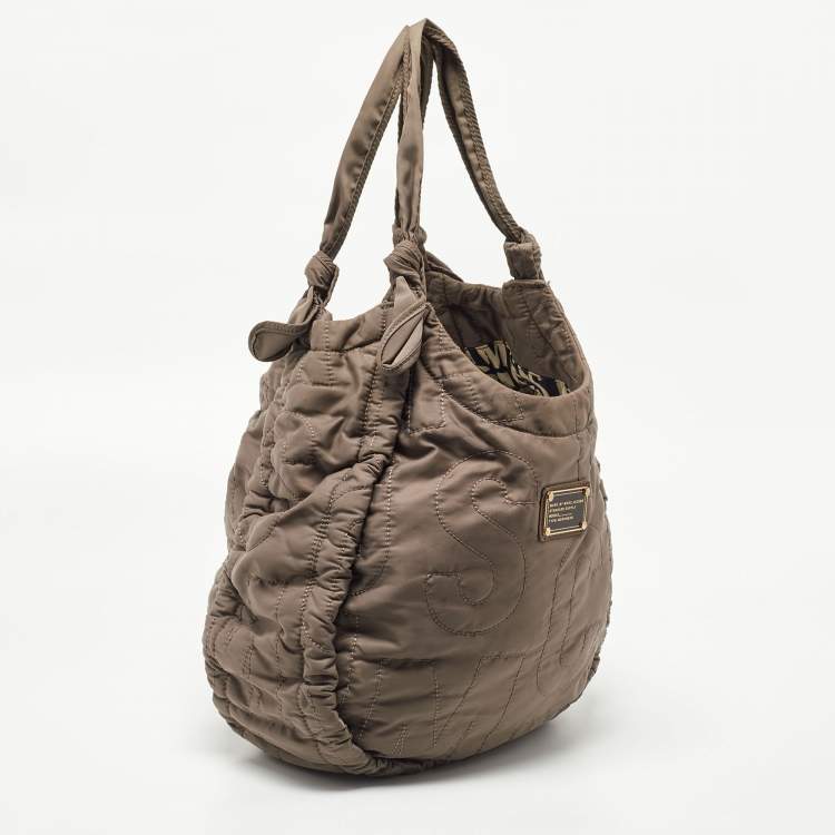 Pre Owned Marc by Marc Jacobs Beige Nylon Classic Q Hillier Hobo