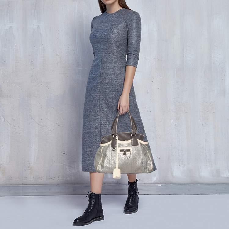 Pre Owned Marc by Marc Jacobs Tri Color Leather and Fabric Shoulder Bag