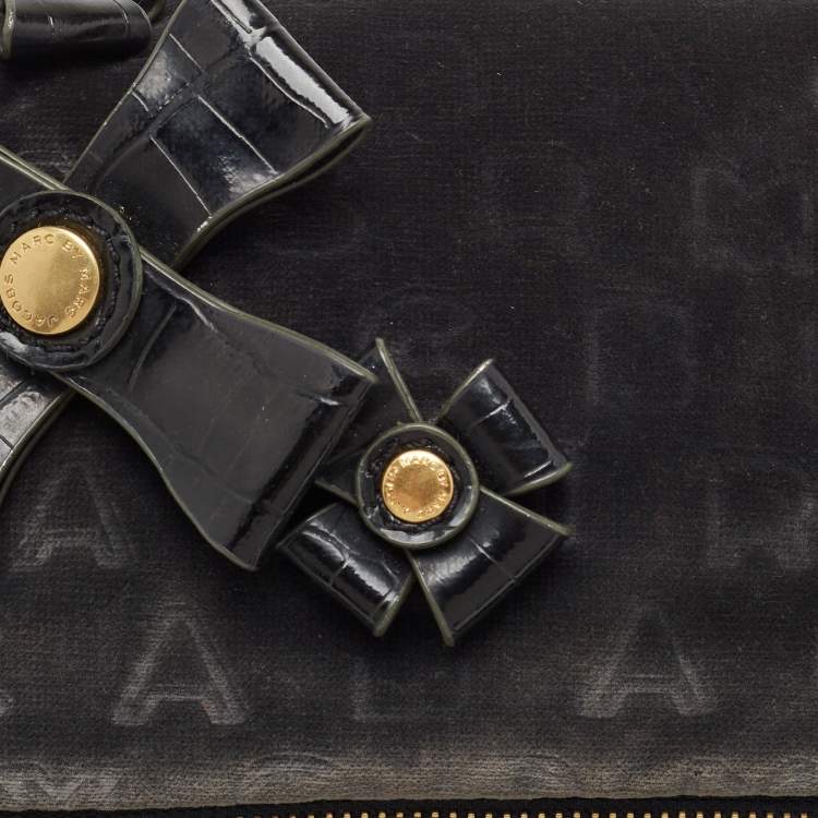 Pre Owned Marc by Marc Jacobs Grey/Black Velvet and Croc Embossed Leather Bow Fold Over Clutch