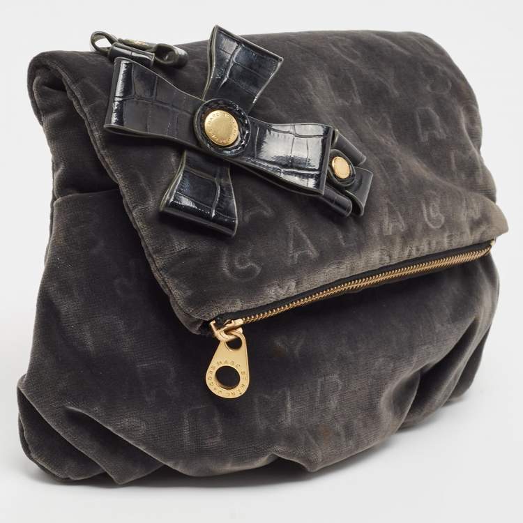 Pre Owned Marc by Marc Jacobs Grey/Black Velvet and Croc Embossed Leather Bow Fold Over Clutch