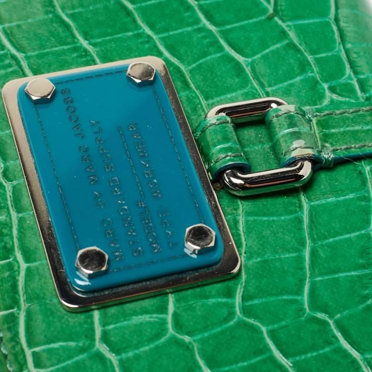 Pre Owned Marc by Marc Jacobs Green Croc Embossed Patent Leather Zip Around Wallet
