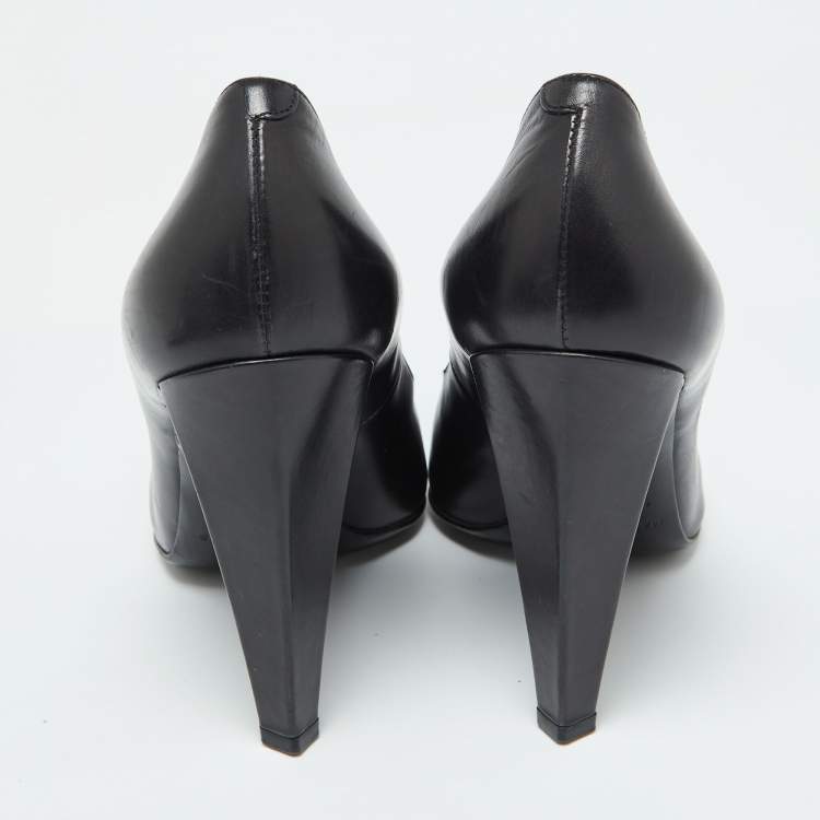 Pre Owned Marc by Marc Jacobs Black Leather Pumps Size 38
