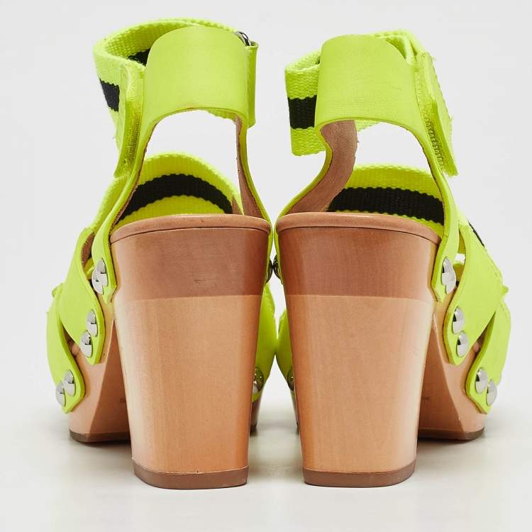 Pre Owned Marc by Marc Jacobs Green Canvas and Leather Ankle Strap Sandals Size 37