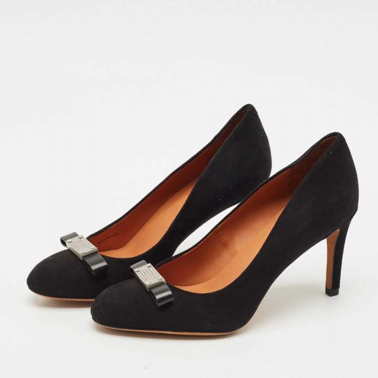 Pre Owned Marc by Marc Jacobs Black Nubuck Leather Metal Bow Pumps Size 36.5