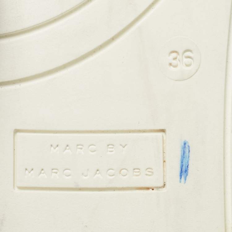 Pre Owned Marc by Marc Jacobs Blue/black python embossed and patent leather Broome slip on Sneakers
