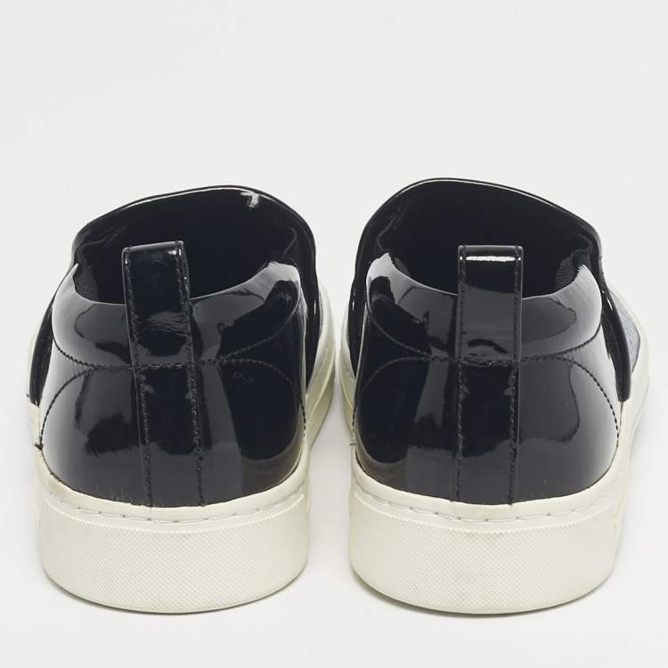 Pre Owned Marc by Marc Jacobs Blue/black python embossed and patent leather Broome slip on Sneakers