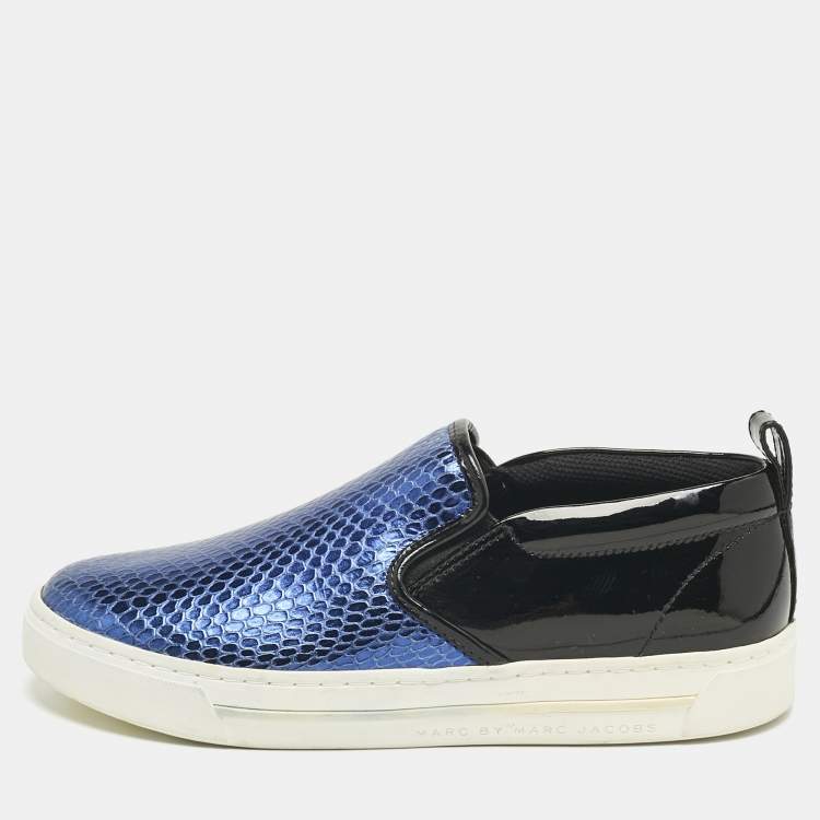 Pre Owned Marc by Marc Jacobs Blue/Black Snakeskin Embossed and Leather Broome Slip On Sneakers Size 36