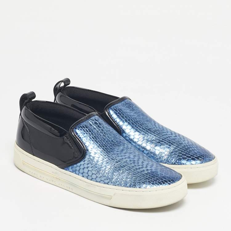 Pre Owned Marc by Marc Jacobs Blue/Black Snakeskin Embossed and  Patent Leather Broome Slip On Sneakers Size 36