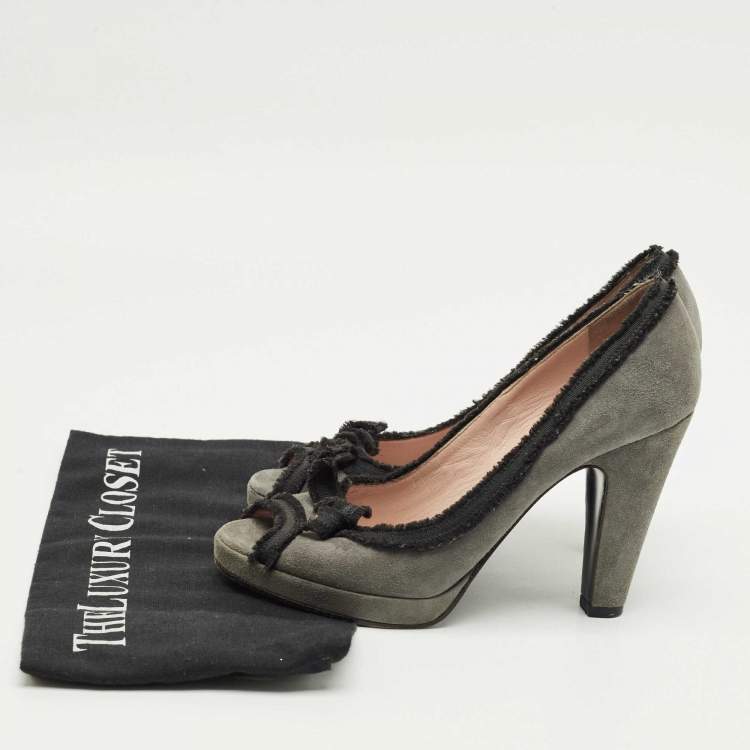 Pre Owned Marc by Marc Jacobs Grey Suede Bow Peep Toe Pumps Size 37
