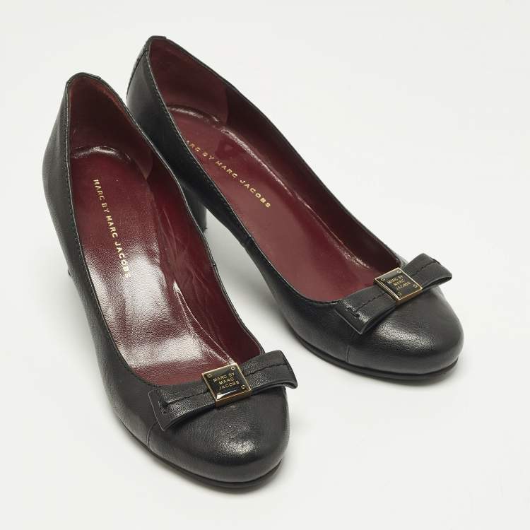 Pre Owned Marc by Marc Jacobs Bow Size 40 Black Leather Block Heel Pumps