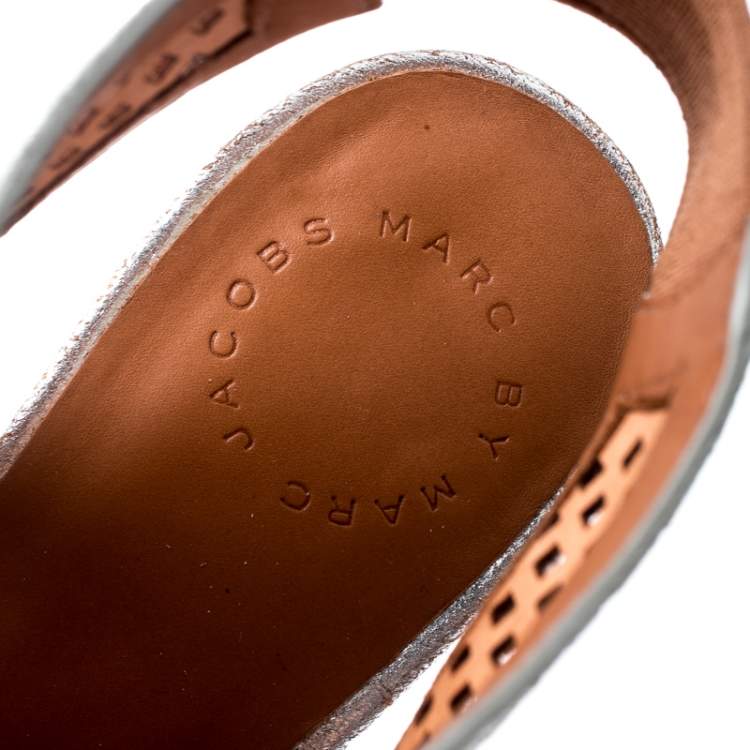 Pre Owned Marc by Marc Jacobs Metallic Silver Perforated Leather Susanna Wedge Platform Sandals Size 40.5