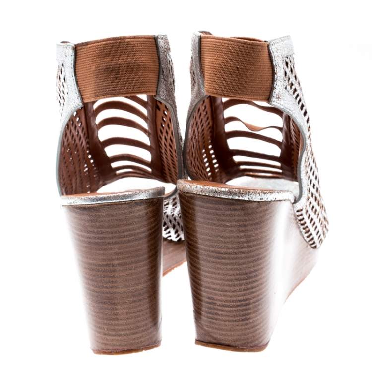 Pre Owned Marc by Marc Jacobs Metallic Silver Perforated Leather Susanna Wedge Platform Sandals Size 40.5