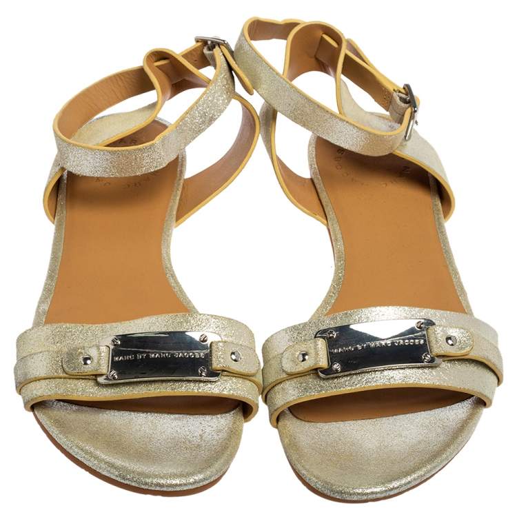 Pre Owned Marc by Marc Jacobs Silver Metallic Finish Leather Flat Sandals Size 36.5