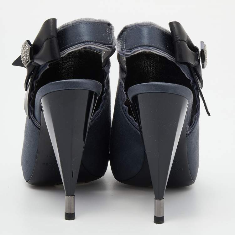 Pre Owned Marc by Marc Jacobs Grey Satin Slingback Sandals Size 37