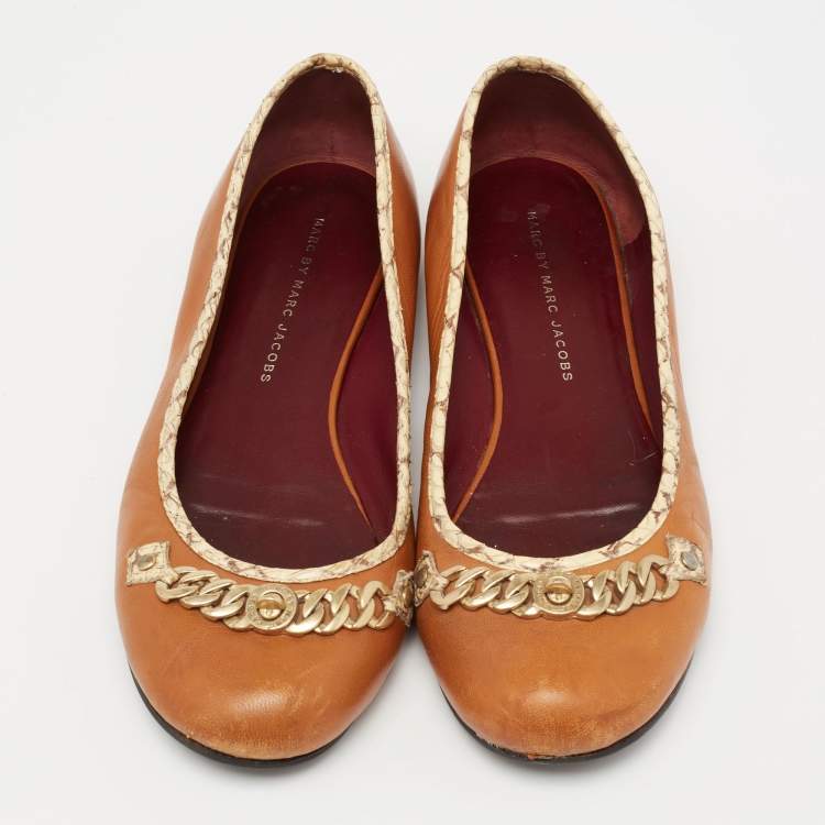 Pre Owned Marc by Marc Jacobs Tan Leather Chain Detail Ballet Flats Size 38.5