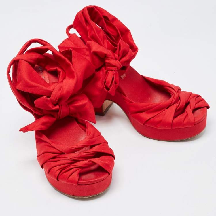 Pre Owned Marc by Marc Jacobs Red Fabric Tie Up Block Heel Sandals Size 38.5