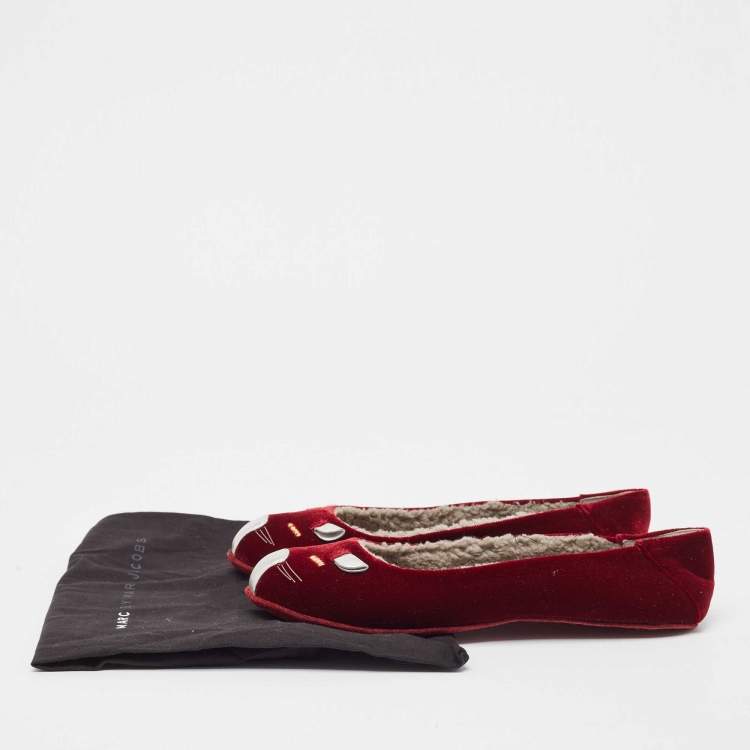 Pre Owned Marc by Marc Jacobs Burgundy Velvet Cat Ballet Flats Size 37.5