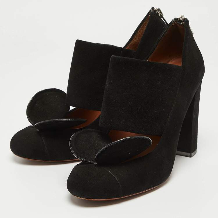 Pre Owned Marc by Marc Jacobs Black Suede Pumps Size 38.5
