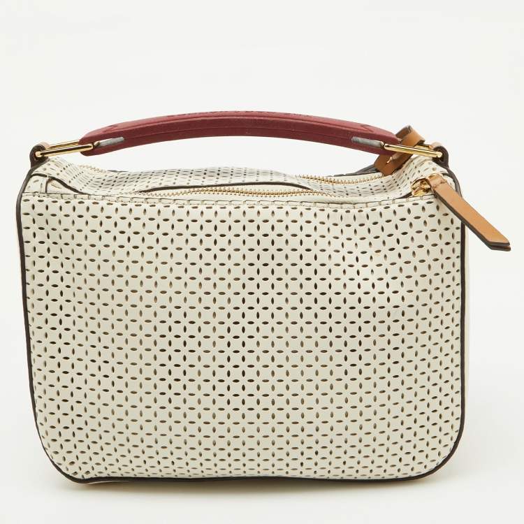 Pre Owned Marc Jacobs Ivory White Perforated Leather The Soft Box 23 Shoulder Bag