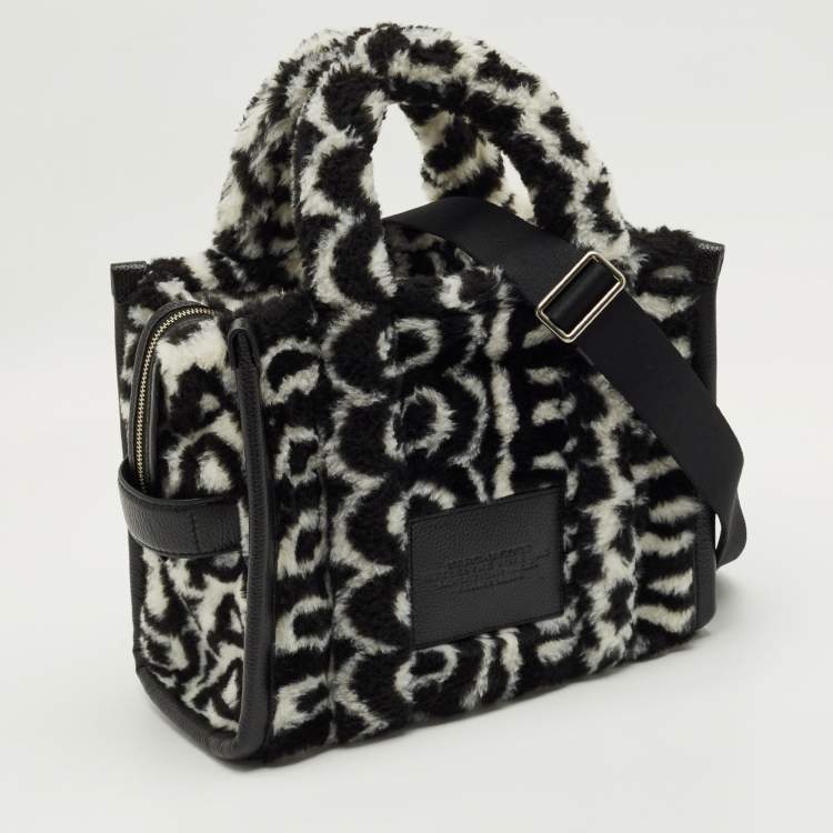 Pre Owned Marc Jacobs Black/White Monogram Faux Fur Medium The Teddy Tote 