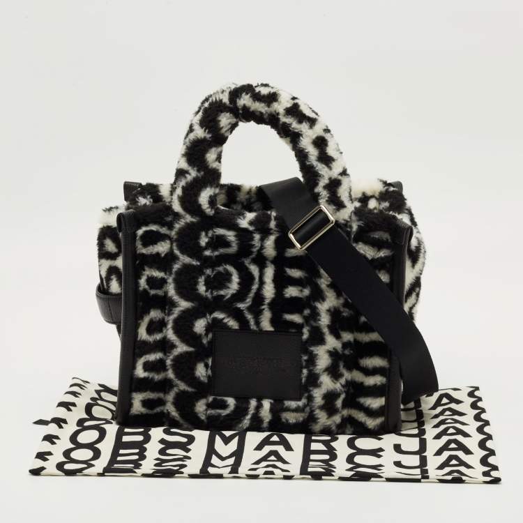Pre Owned Marc Jacobs Black/White Monogram Faux Fur Medium The Teddy Tote 
