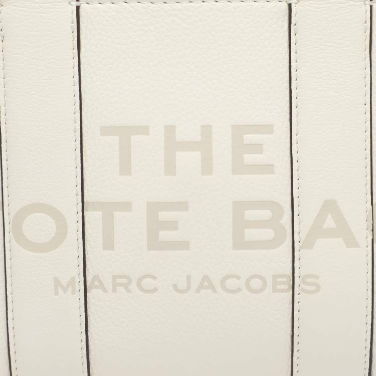مملوكة مسبقًا Marc Jacobs The Tote Small White Leather Bag